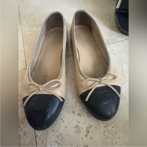 CHANEL Lambskin Ballerina Beige/Black Classic Ballet Flats shoes Size 37.5 7.5 7